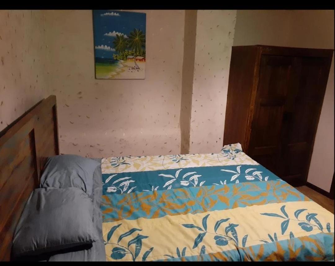 Hostel Santa Canela 쿠엔카 외부 사진