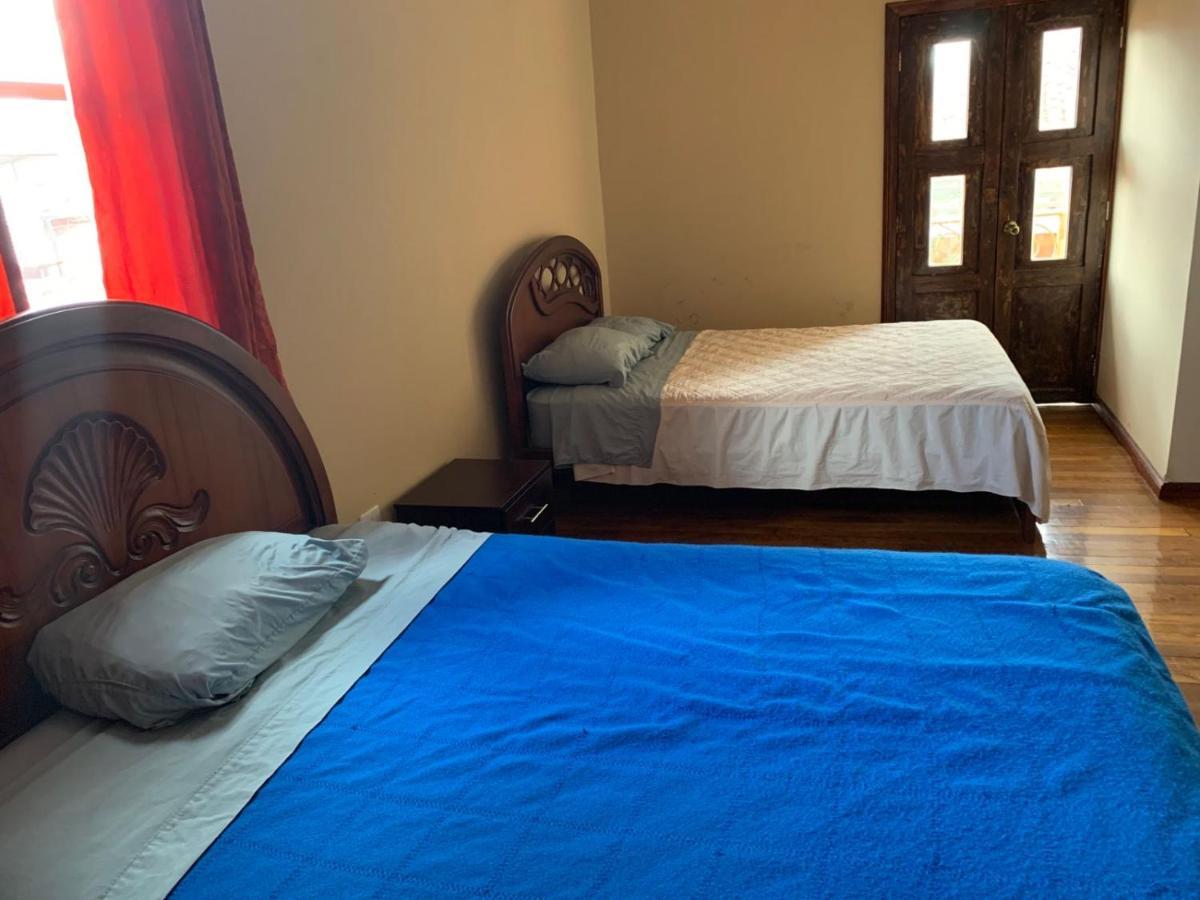 Hostel Santa Canela 쿠엔카 외부 사진