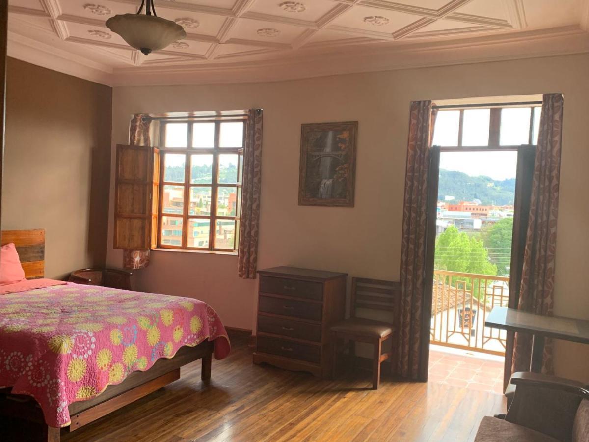 Hostel Santa Canela 쿠엔카 외부 사진