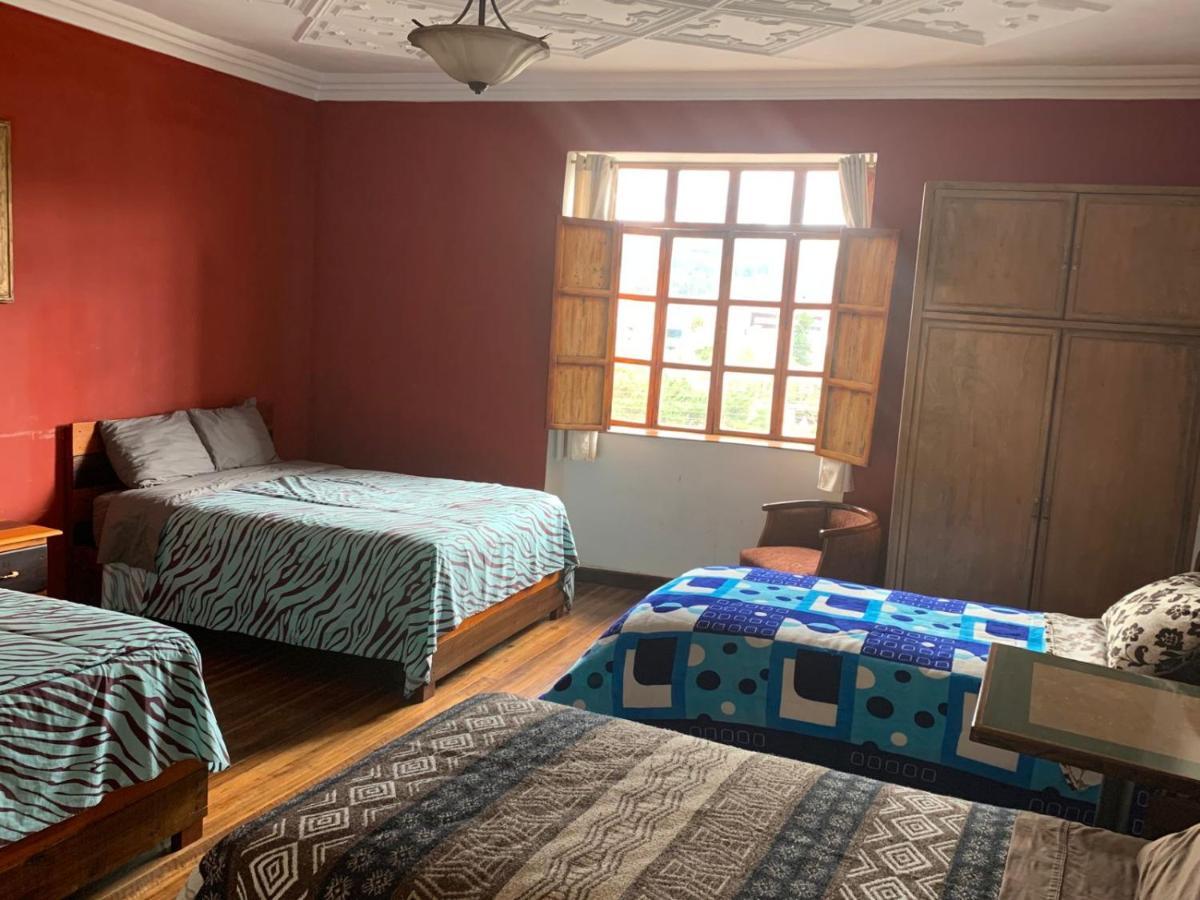 Hostel Santa Canela 쿠엔카 외부 사진