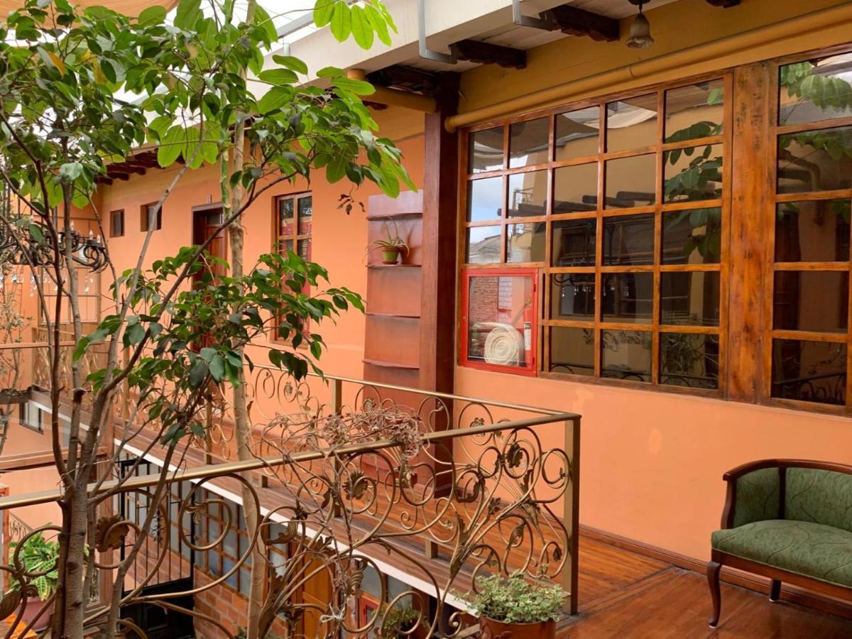 Hostel Santa Canela 쿠엔카 외부 사진